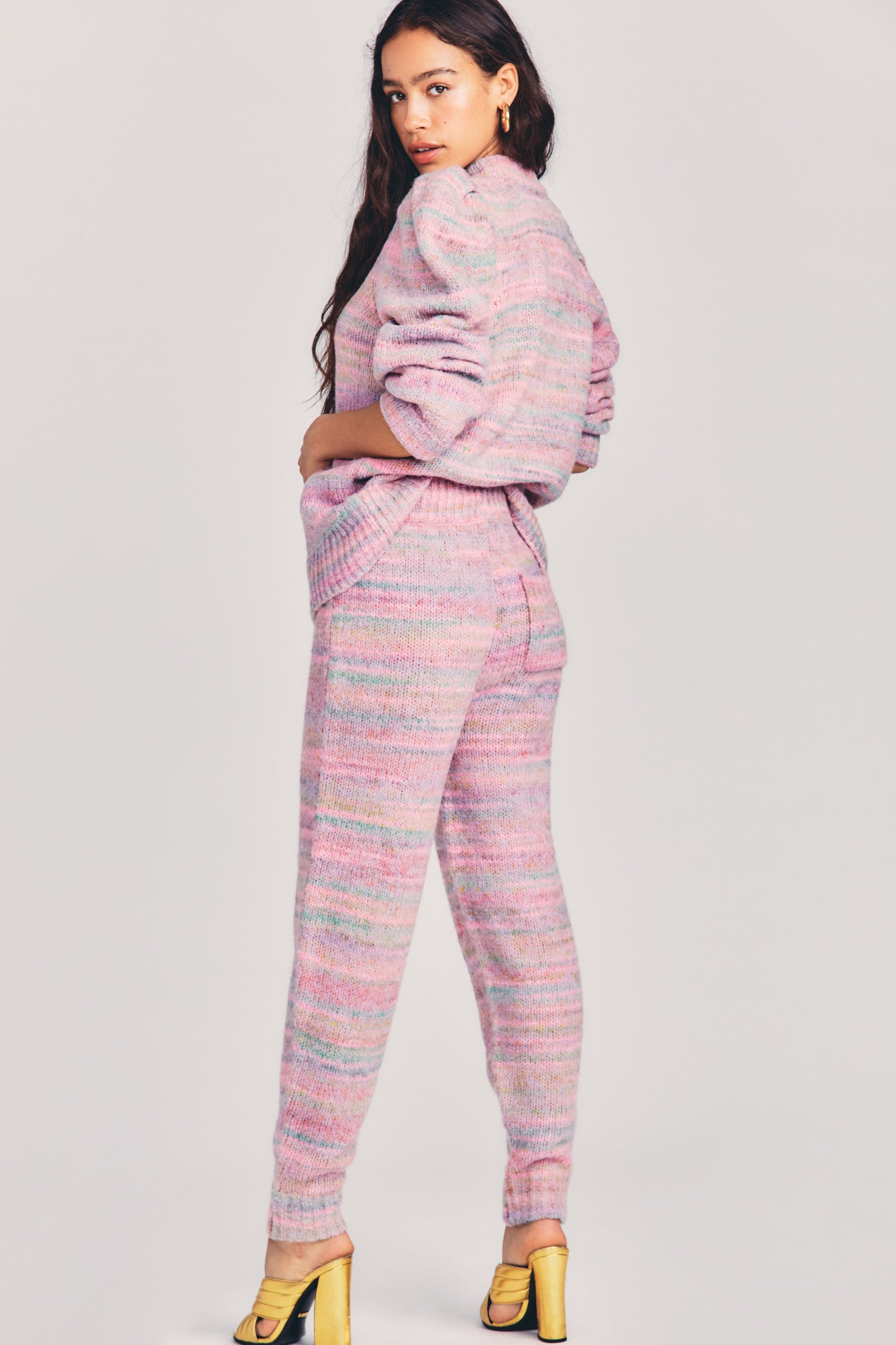 Women's wool blend knit jogger pant in multicolored pinky pastels 