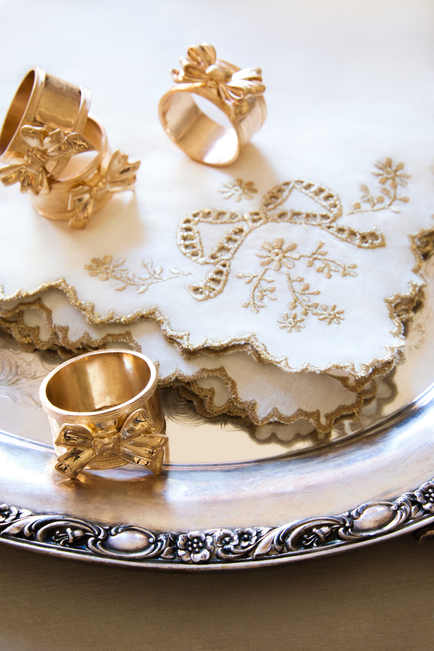 LoveShackFancy Heirloom Bow Napkin Ring - Thumbnail 3