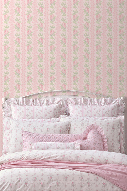 Strawberry Macaroon Standard Wallpaper