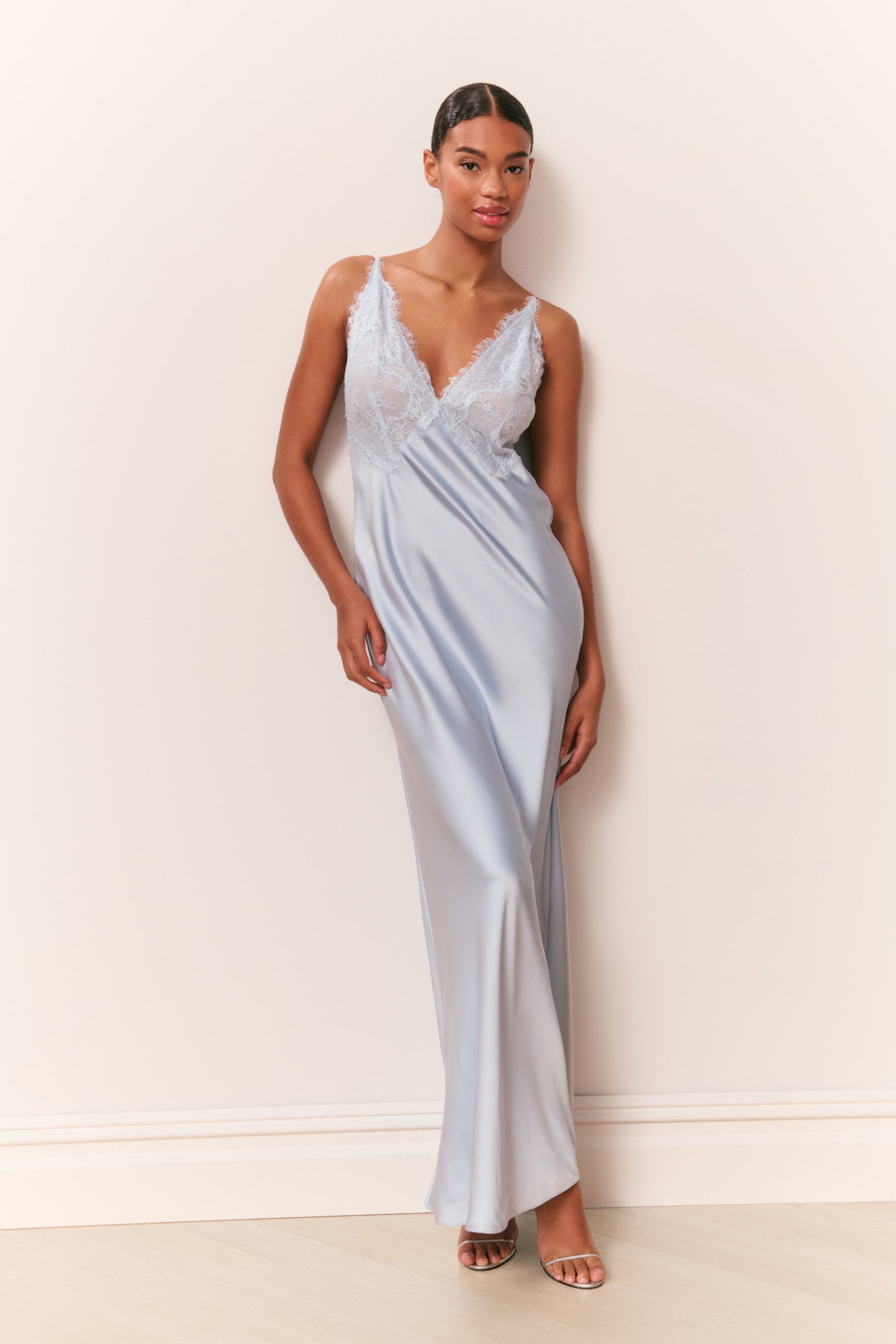 【本日限り価格　定価以下】HEVE Satin Dress Tuck SK Iridia Satin Maxi Slip Dress