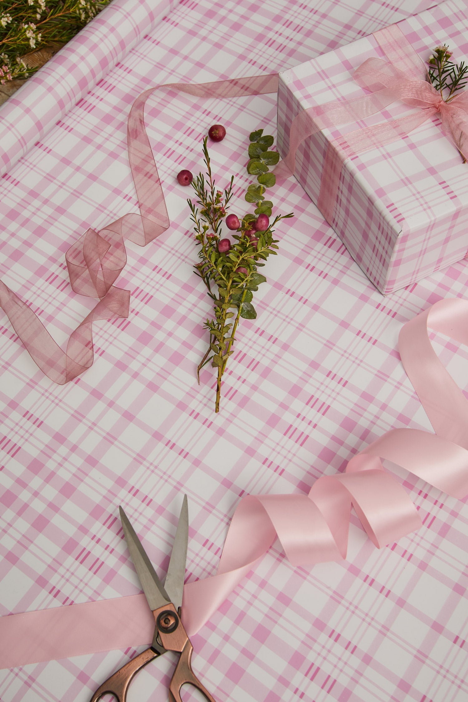 Loveshackfancy | Wrapping Paper | Pink Primrose